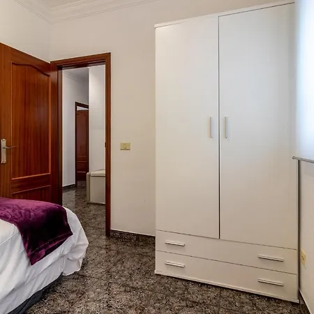 Appartement Flatguest Cicer - 3bdr + Balcony + Las Palmas de Gran Canaria